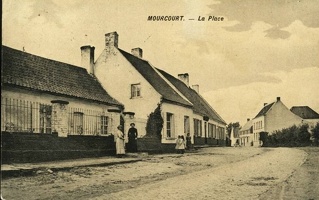 Mourcourt - La place
