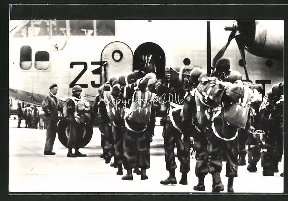 AK-Armee-Belge-Embarquement-a-bord-d-un-C-119.jpg