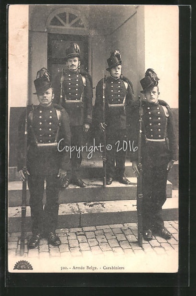 AK-Belgische-Soldaten-in-Uniform.jpg