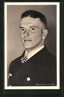 AK-Ritterkreuztraeger-Kapitaenleutnant-Herbert-Schultze-U-Boot-Kommandant