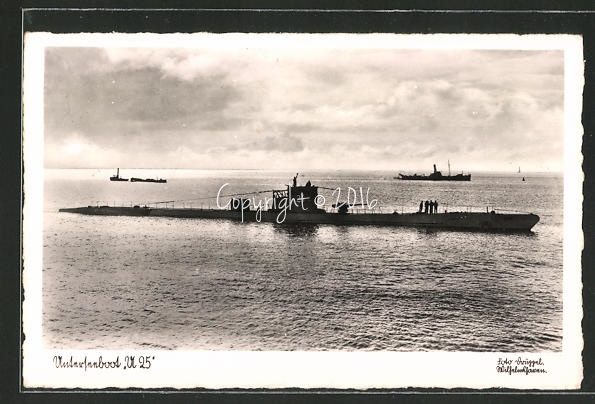 AK-U-Boot-U-25-der-Kriegsmarine-auf-See.jpg