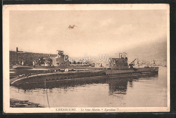AK-Cherbourg-U-Boot-Sous-Marin-Eurydice-im-Hafen.jpg