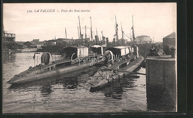 AK-La-Pallice-Poste-des-Sous-Marins-U-Boote-im-Hafen.jpg