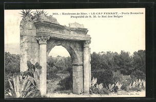 AK-Le-Cap-Ferrat-Porte-Romaine-Propriete-de-S-M-le-Roi-des-Belges