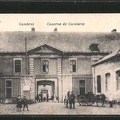 AK-Cambrai-caserne-de-Cavalerie-Kinder-vor-Kaserne