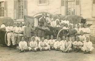27-vernon-militaires-en-manoeuvre-1920-artillerie-du-peleton-n1-rare-photo-carte-postale