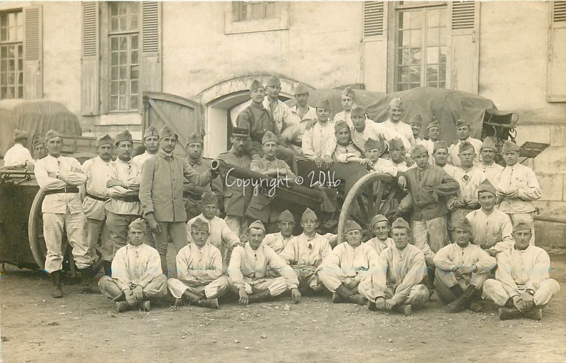 27-vernon-militaires-en-manoeuvre-1920-artillerie-du-peleton-n1-rare-photo-carte-postale.jpg